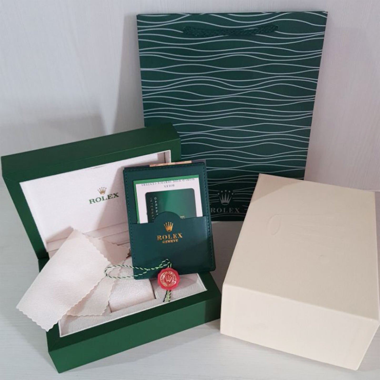 Premium Rolex Watch (Gift Box)